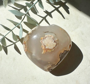 BLOSSOM AGATE HEART | manifesting | confidence