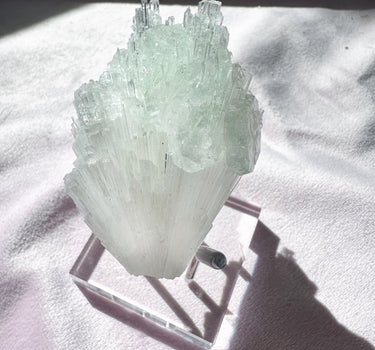GLASSY SCOLECITE SPRAY WITH GREEN APOPHYLLITE | high vibrational | inner peace