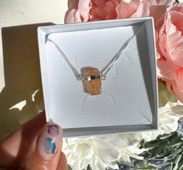 IMPERIAL TOPAZ RAW WITH BOX CHAIN |Confidence | creativity